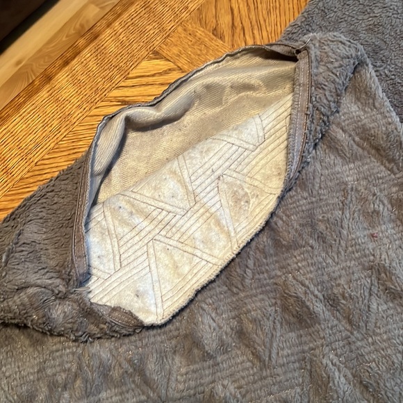 Body/Bed Pillow Gray fur like Cover - Picture 3 of 3